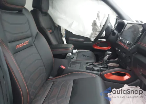 2025 Nissan Frontier Pro-4X 4X4 z USA, uszkodzony, nr VIN 1N6ED1EKXSN626622